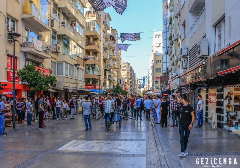 Alsancak Kıbrıs Şehitleri Caddesi