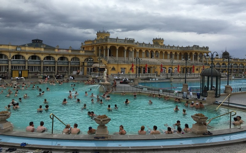 Budapeşte Havuz Partileri-Szechenyi Bath