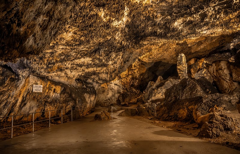 Baradla Mağarası - Macaristan Gezilecek Yerler