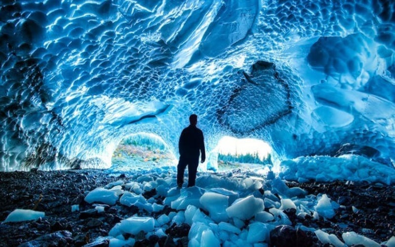 Mendenhall Buz Mağaraları